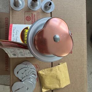 Mirro Aluminum Cooky+Pastry Press 12 Fancy Shapes 1950’s Vintage 3 Tips